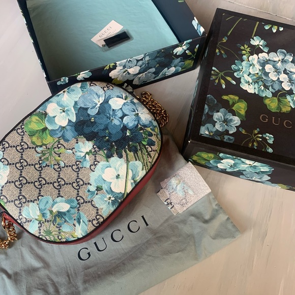 Gucci GG supreme bloom crossbody chain bag - Picture 14 of 16